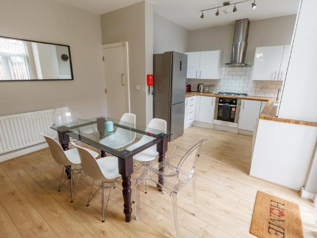 Esher Road, L6 6DE, 5 bed terraced house to rent £563 pcm £130 pw