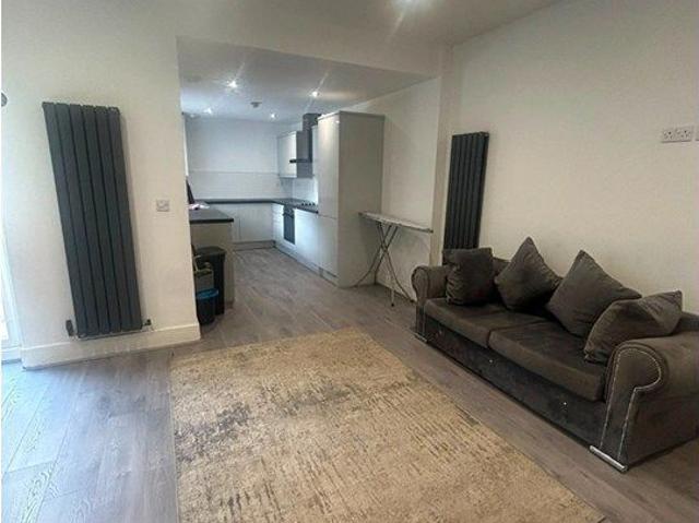 Esher Road, Liverpool L6, 4 bed terraced house to rent, £1,400 pcm | PrimeLocation