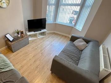 Esher Road, Liverpool, L6 6DF, United Kingdom | 5 bed townhouse for rent #135136658 | Rentberry