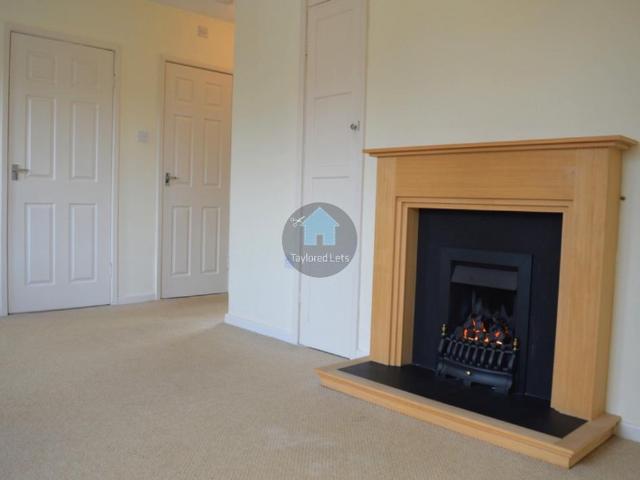 Eshott Close, Gosforth NE3 1 bed flat to rent £735 pcm £170 pw