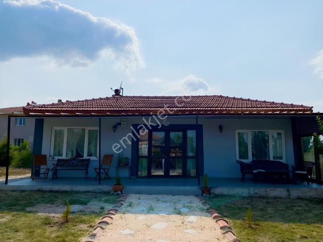 Eskısehır Degısoren Mahallesinde Mustakil Bahceli 1050 M2 Köyevi