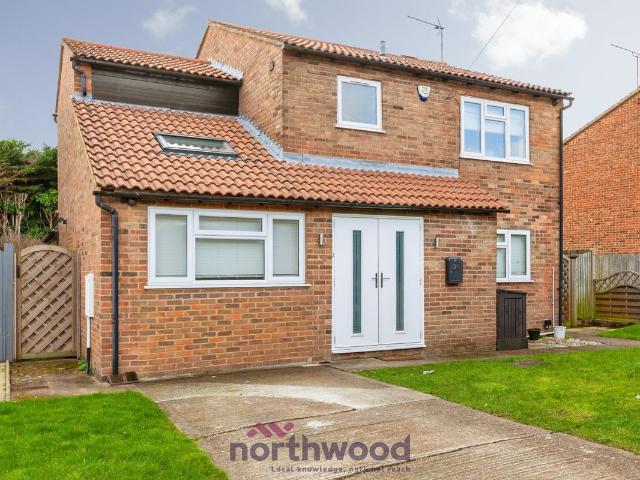 Eskdale Gardens, Maidenhead SL6, 4 bed detached house to rent, £2,850 pcm | PrimeLocation