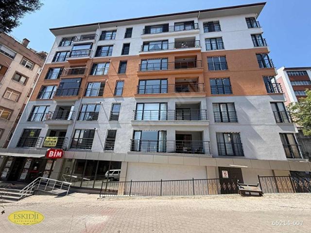 ESKİDJİ'DEN BAHÇELİEVLER DE DENİZ MANZARALI SATILIK 3+1 DAİRE