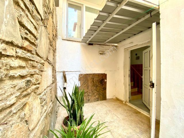 Eskiçeşme'de Dubleks Müstakil 2+1 Full Eşyalı Daire