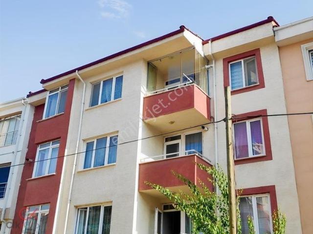 Eskişehir Büyükdere Mahallesi Gürdal Sokakta Satılık 2+1 Daire