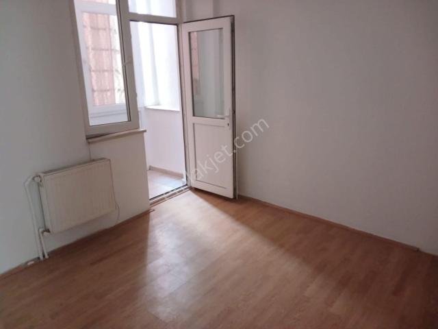 Eskişehir Işıklar Mah. Çarşıya Yakın Kiralık 1+1 Daire