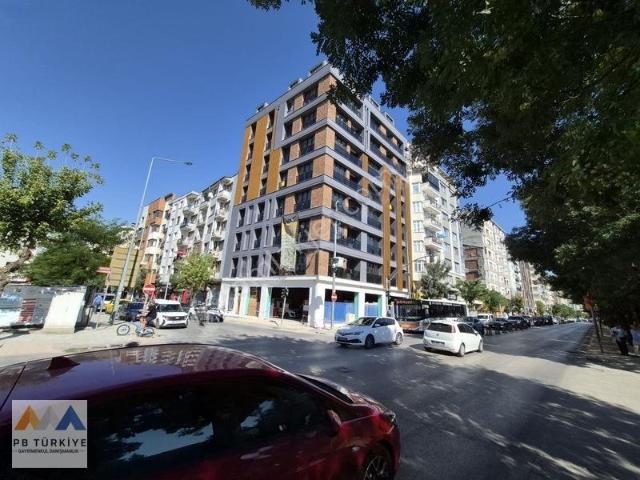 Eskişehir M.k Atatürk Cd.üzerinde Ebeveyn Banyolu Kiralık Daire