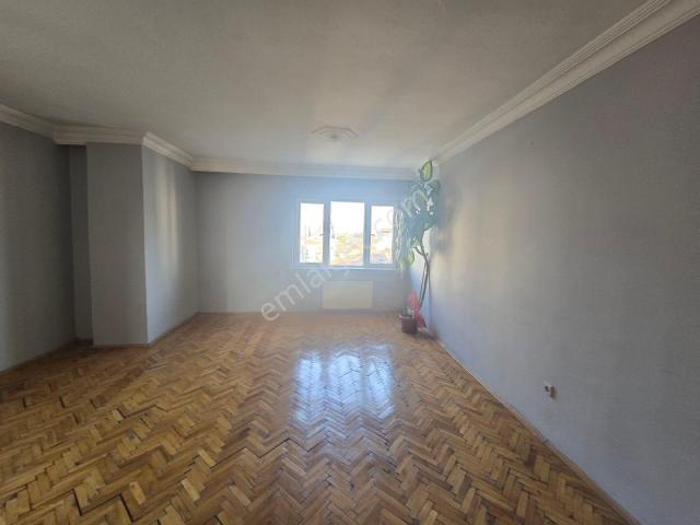 Eskişehir Tepebaşı Şeker Mh 3+1 Kiralık Daire