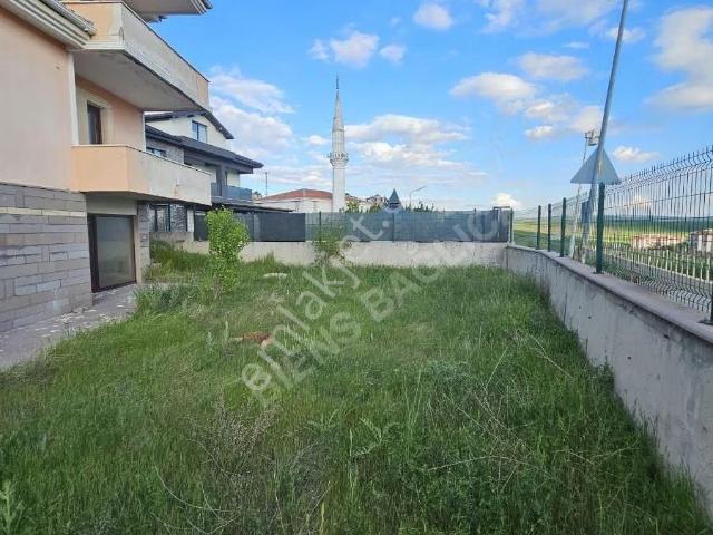 Eskişehir Yolu Cepheli Site İçerisinde Tam Müstakil Geniş Bahçel