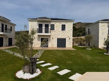 Foça, İzmir ili, Ege Bölgesi - Balkon, Uüzme havuzu