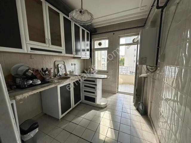 Eski Galeriya Arkasında Kiralık 3+1 Daire
