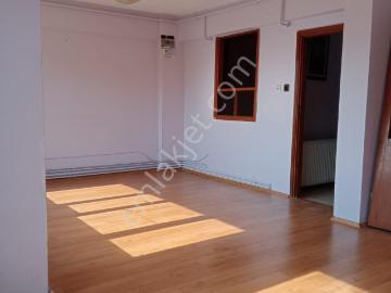 Eski Pazar Caddesinde 3+1 Asma Katlı Kiralık Daire