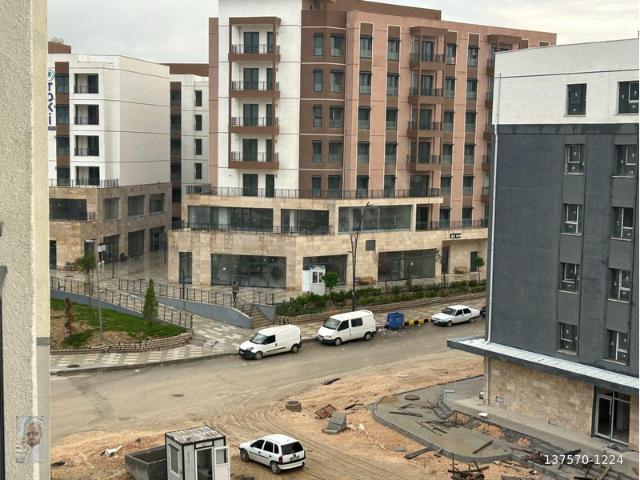 ESKİ STADYUM KARŞISI E BLOKTA 2+1 EBEVEYN BANYOLU KİRALIK ARAKAT DAİRE