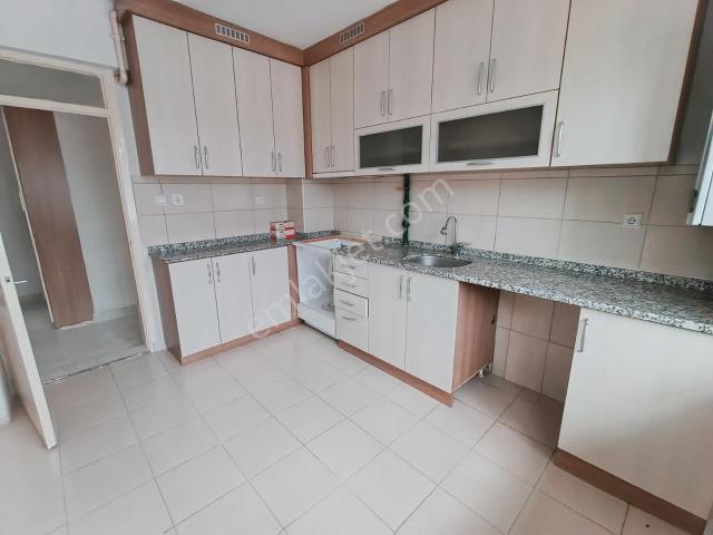 Eski 10 Nisan Karakolu Yanı 110m2 2+1 Kiralık Daire