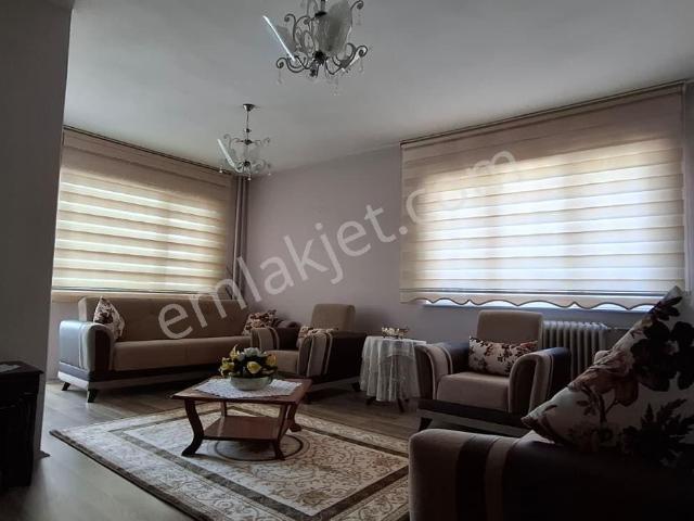 Eslemden Mimar Sinan'da Eşyalı Kiralık 3+1 Daire