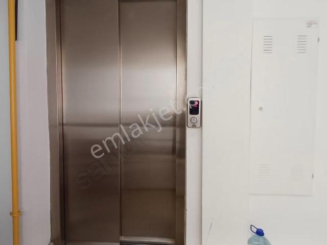 Eslider Gayrimenkulden Batıkentde Kiralık 3+1