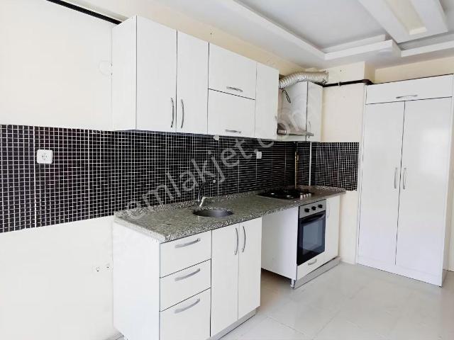 Eslider Gayrimenkulden Kiralık 4+1