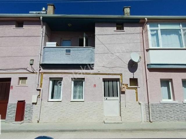 Eslider Gayrimenkulden Porsuk Evlerinde Satılık 3+1