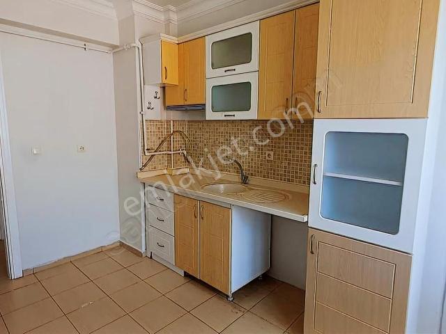 Eslider Gayrimenkulden Satılık Site İçi 2+1