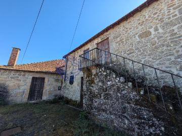 Tondela, Distrito de Viseu - Lareira