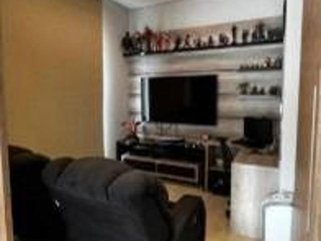 Espaço, conforto e lazer em um sobrado impecável, perfeito para sua família!