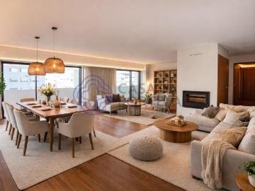 Espaço e Sofisticação Apartamento T5 no Centro da Trofa 257m² Bougado Santiago