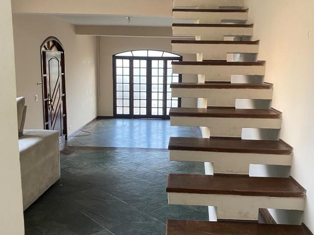 Espaçosa Casa no Bela Vista com 3 suites