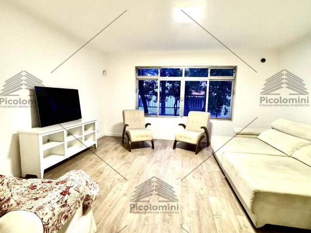 Espaçosa casa de 5 quartos para locação na Vila Curuçá, Santo André SP: 2 banheiros, 250m² de área!