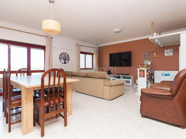 Espaçoso T3 em Alenquer com 142m² e 2 casas de banho
