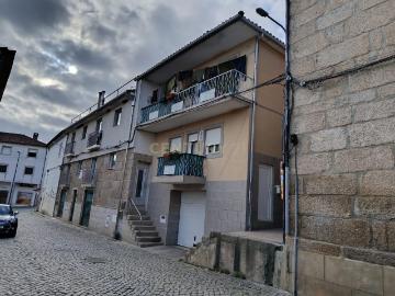 Moradia T3 em Alfândega da Fé, Bragança