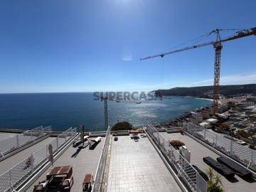 Espaçoso T1 com vista mar