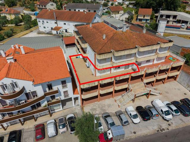 Espaçoso Apartamento T3 com Terraço