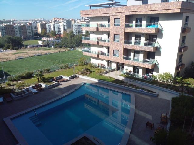 Espaçoso Apartamento T4 em Odivelas, Loures