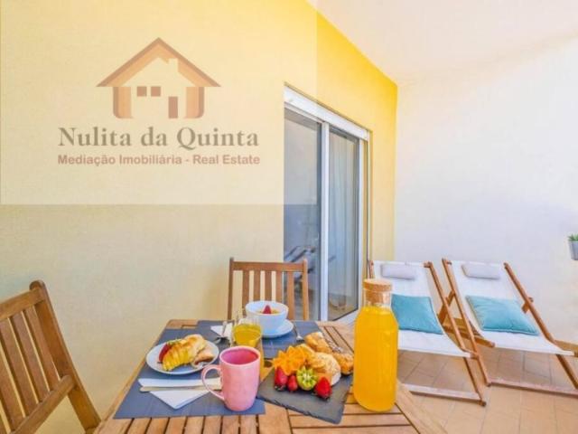Espaçoso e bonito apartamento T2 em condomínio privado para arrendamento