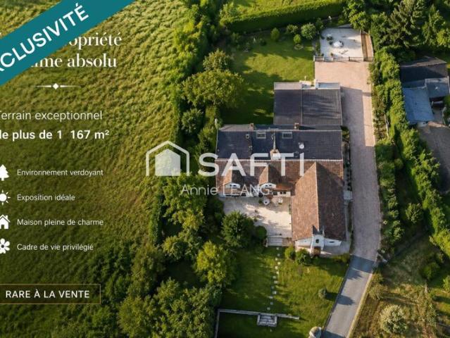 Espace, sérénité et volumes d'exception sur 1 167 m² de terrain
