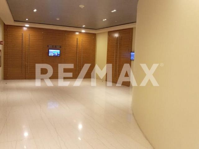 Espacio comercial en renta dentro del Hotel Barceló Santa Fe