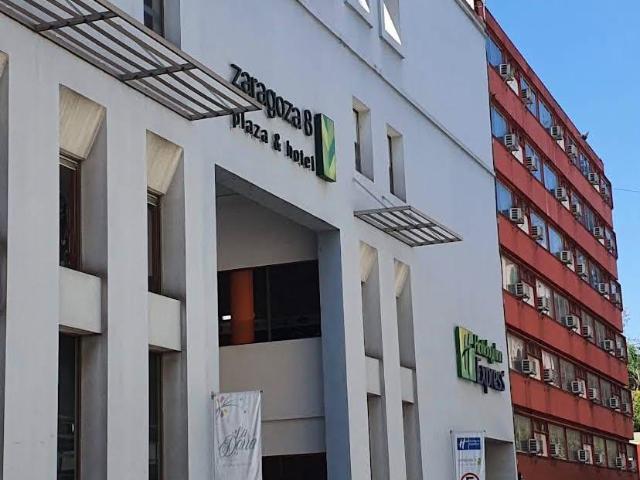 Espacio comercial en renta en Plaza Zaragoza. Centro de Xalapa, Ver