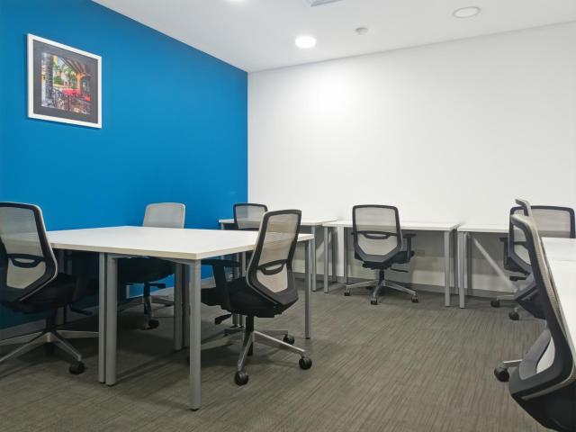 Espacio de oficina en renta para 5 personas en Regus Convention Center