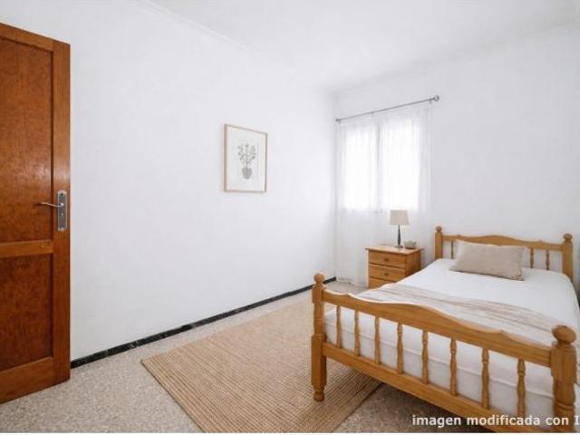 Espacio, luz y calma en un piso de tres habitaciones en El Tablero