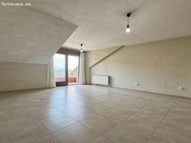 ESPACIO, LUZ Y VISTAS A PONTEVEDRA DESDE LA PLANTA MÁS ALTA