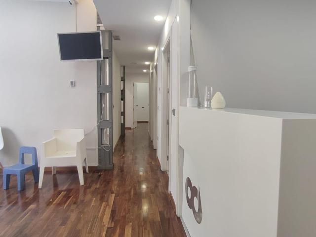 ESPACIO PARA NEGOCIO EN TRAPERIA, JUNTO A LA CATEDRAL