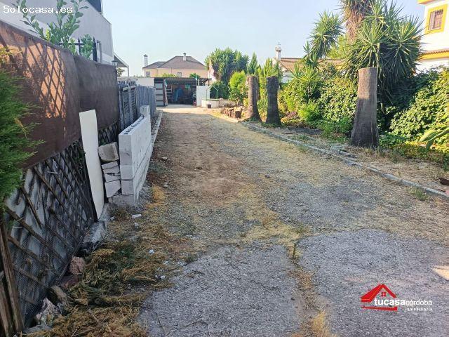 ? ESPACIO, PISCINA Y PRIVACIDAD: Casa con parcela de 850 m2 en Carretera Aeropuerto. No hipotecable