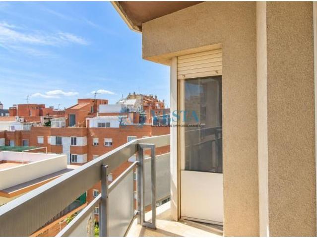 ESPACIO, UBICACIÓN Y COMODIDAD EN EL CENTRO DE VALLS