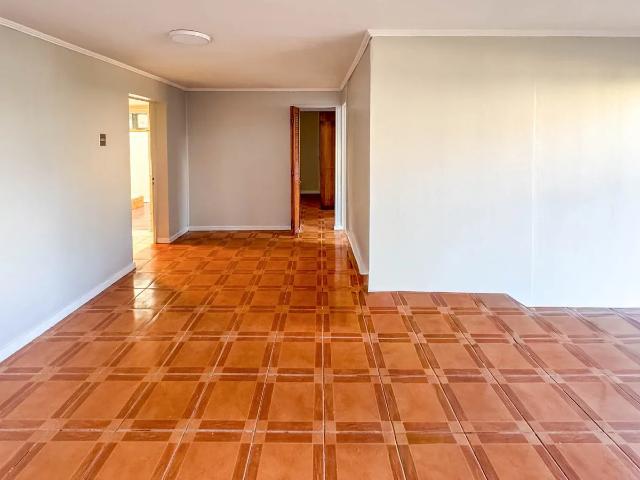 Espacio y conectividad en primer piso. 3 dorm