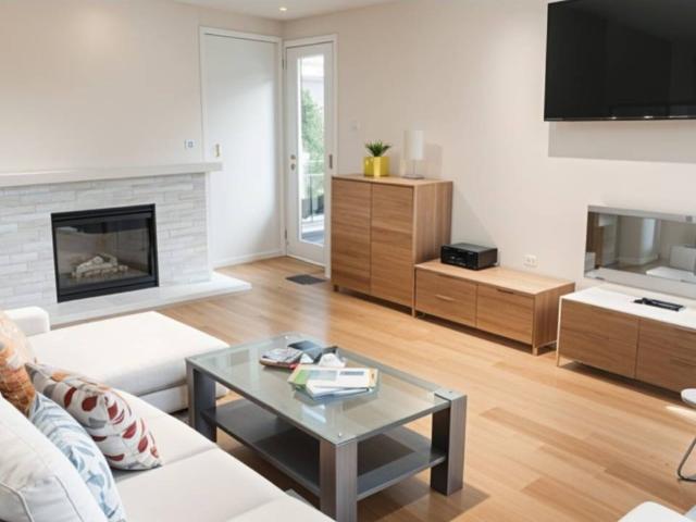 ESPACIOSO CHALET DE 5 HABITACIONES EN VENTA EN QUEROL