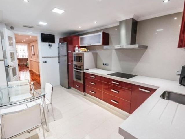 ESPACIOSO APARTAMENTO EN EL CENTRO DE TORREVIEJA