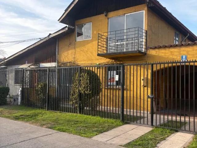 Espaciosa casa de 5d/3b avenida las parcelas