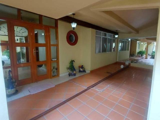 Espaciosa Casa en venta en Santa Lucía del Camino