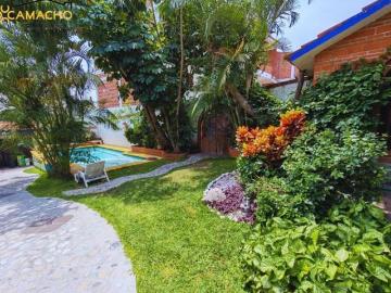 Espaciosa Casa en Venta en Santa Rosa OLC 4286
