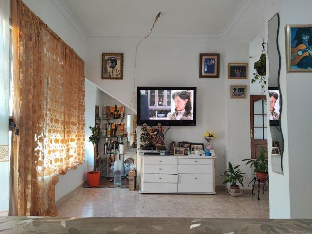 Espaciosa y luminosa Casa de Pueblo de 3 Plantas en El Cuervo, Sevilla/Cádiz